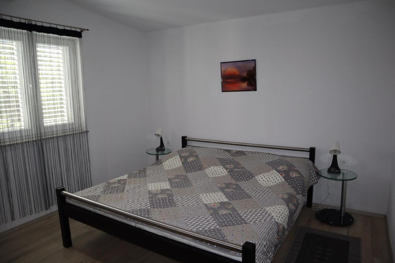 Apartmani Sanja Vir Exterior foto